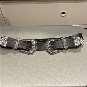 B-Low the belt BriBri belt